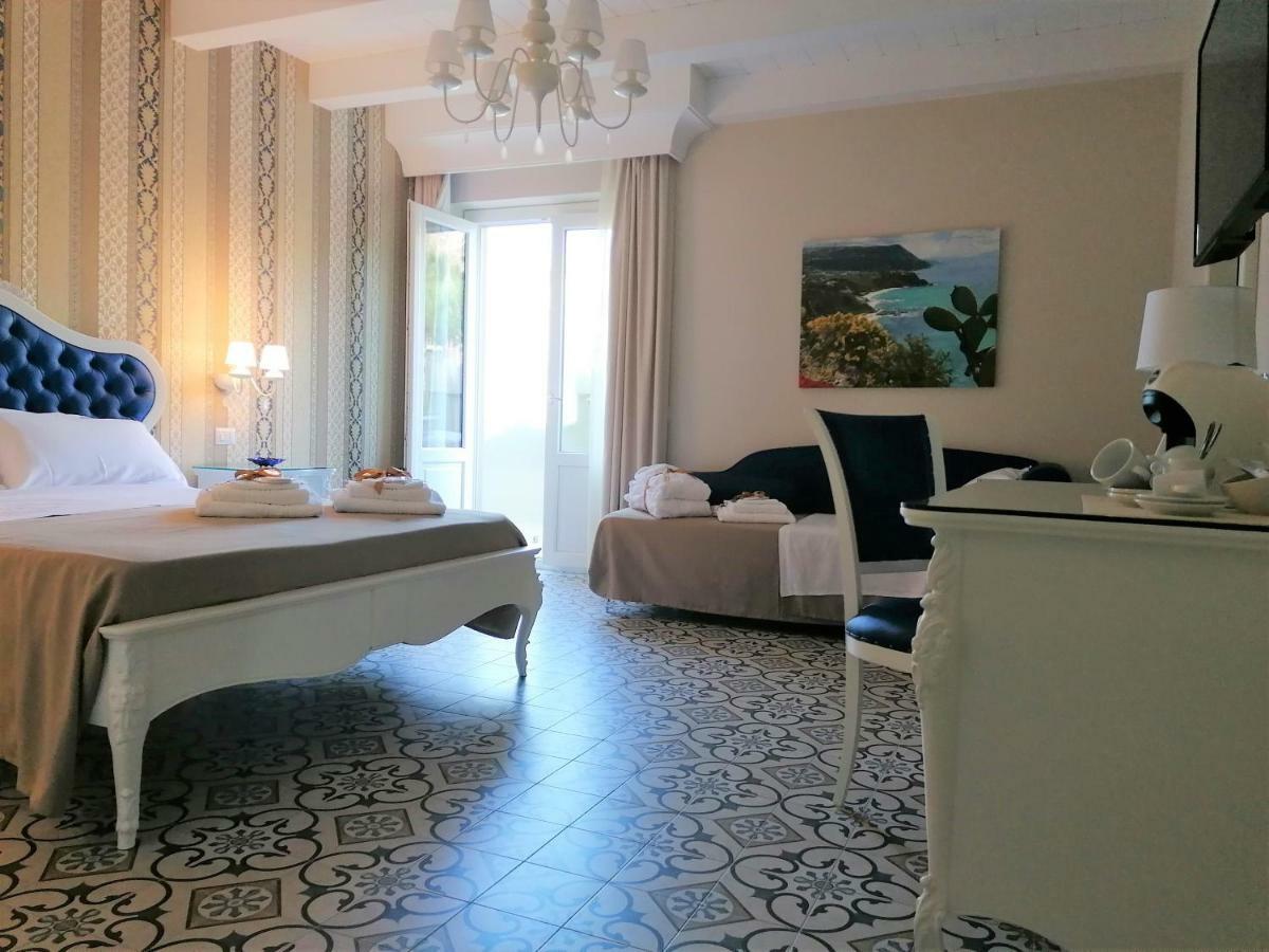 Sui Generis Tropea Luxury Rooms Exterior foto